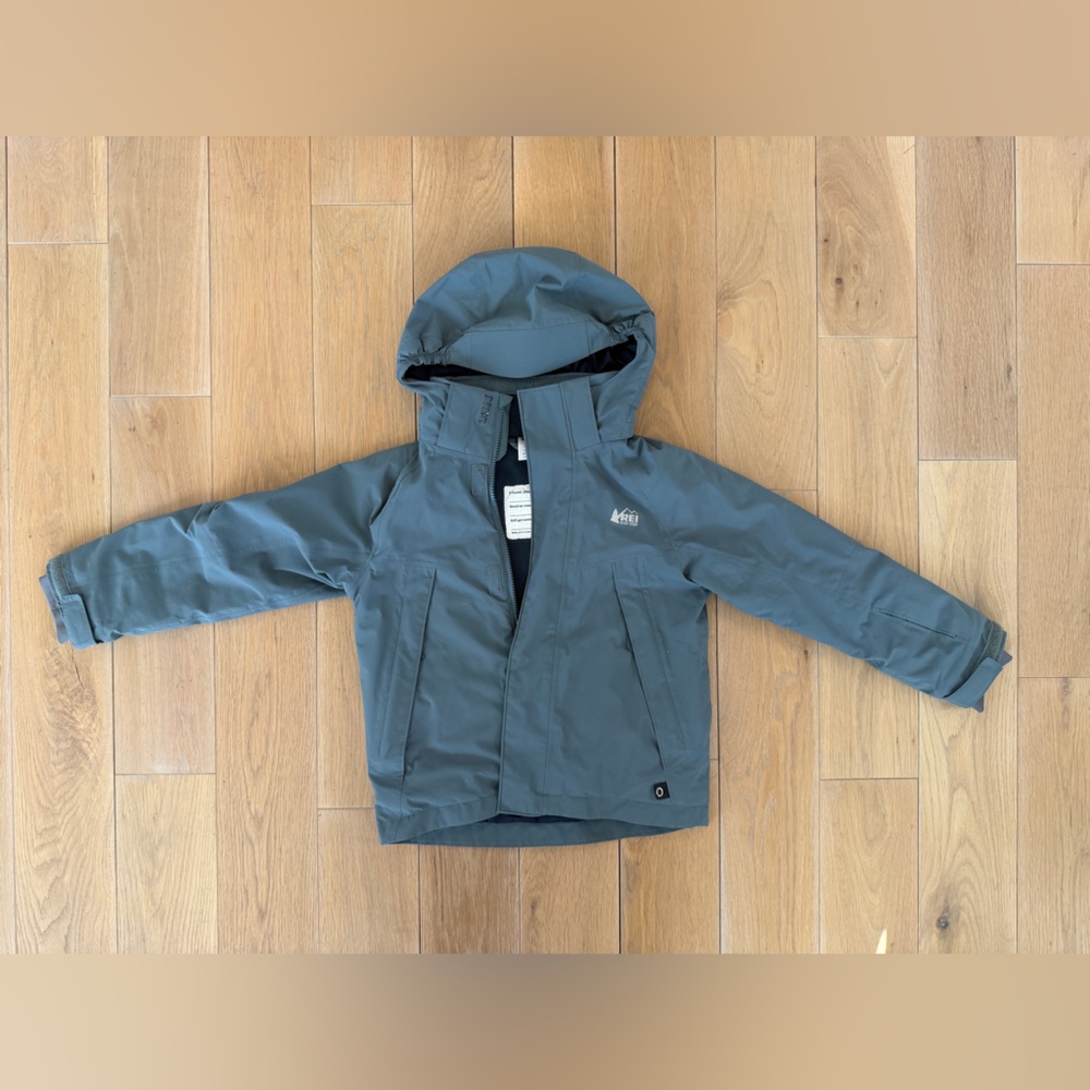 REI Rainier Rain Jacket - Size S (8)